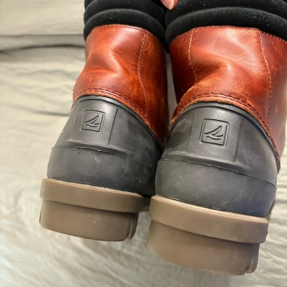 Sperry Avenue Leather Rubber Duck Boots. Size 13.